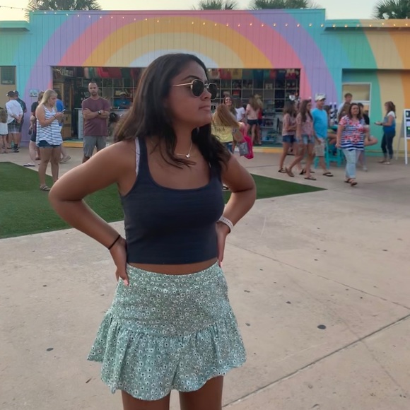 Welcome to my page!! 🦋☀️🌊🌸 - Picture 5 of 7